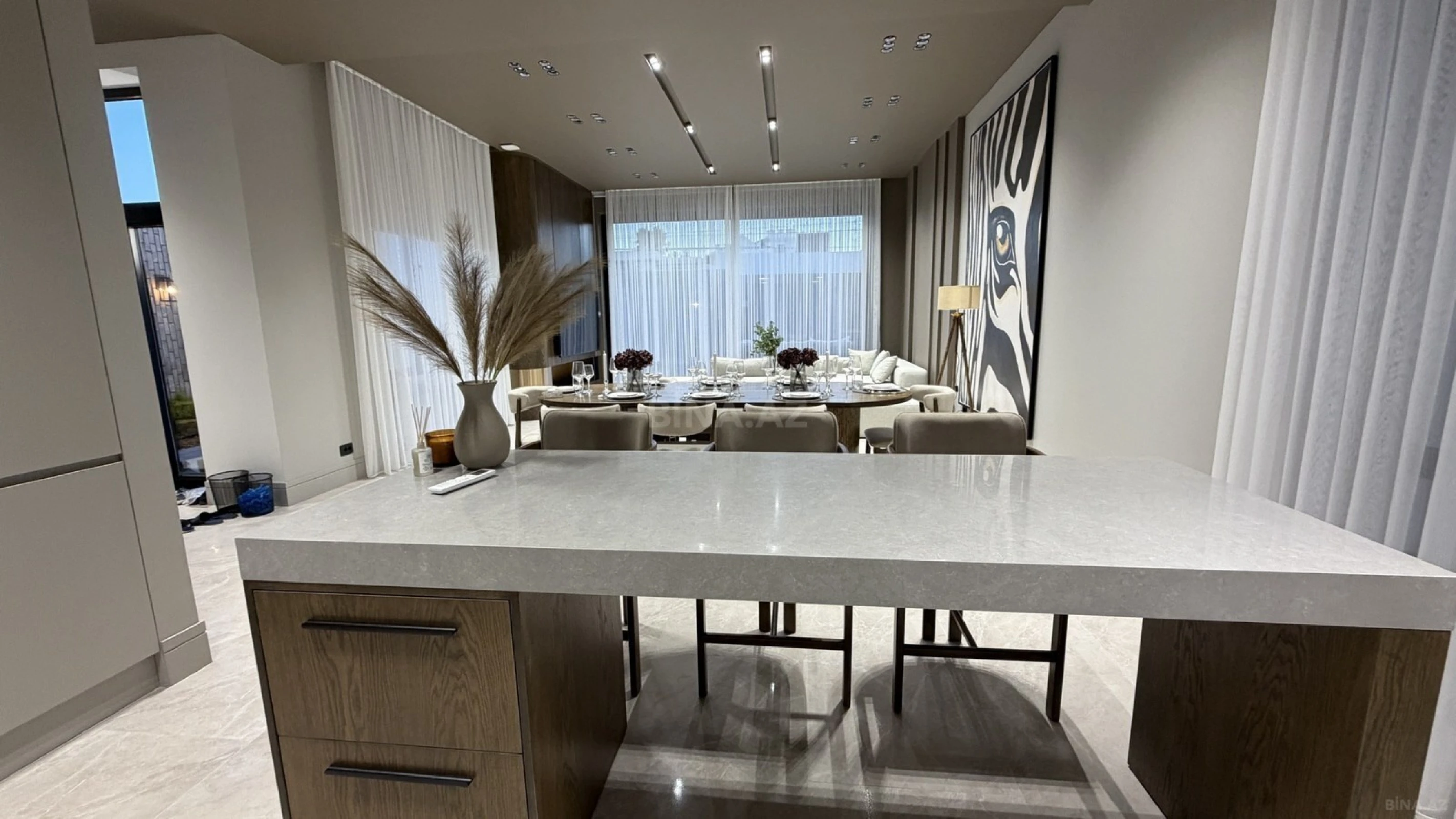 Satılır 4 otaqlı həyət evi 200 m²