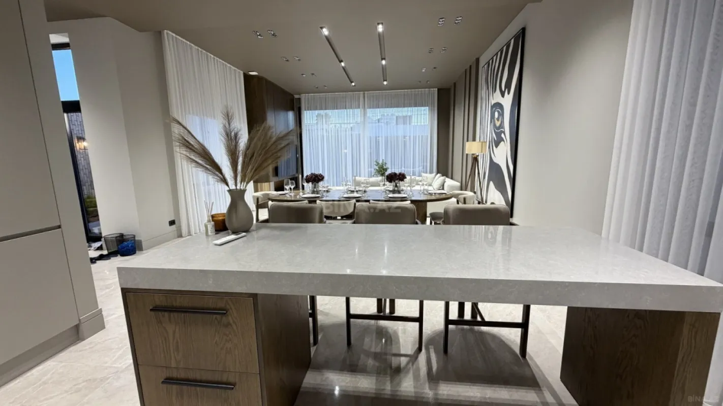 Satılır 4 otaqlı həyət evi 200 m²