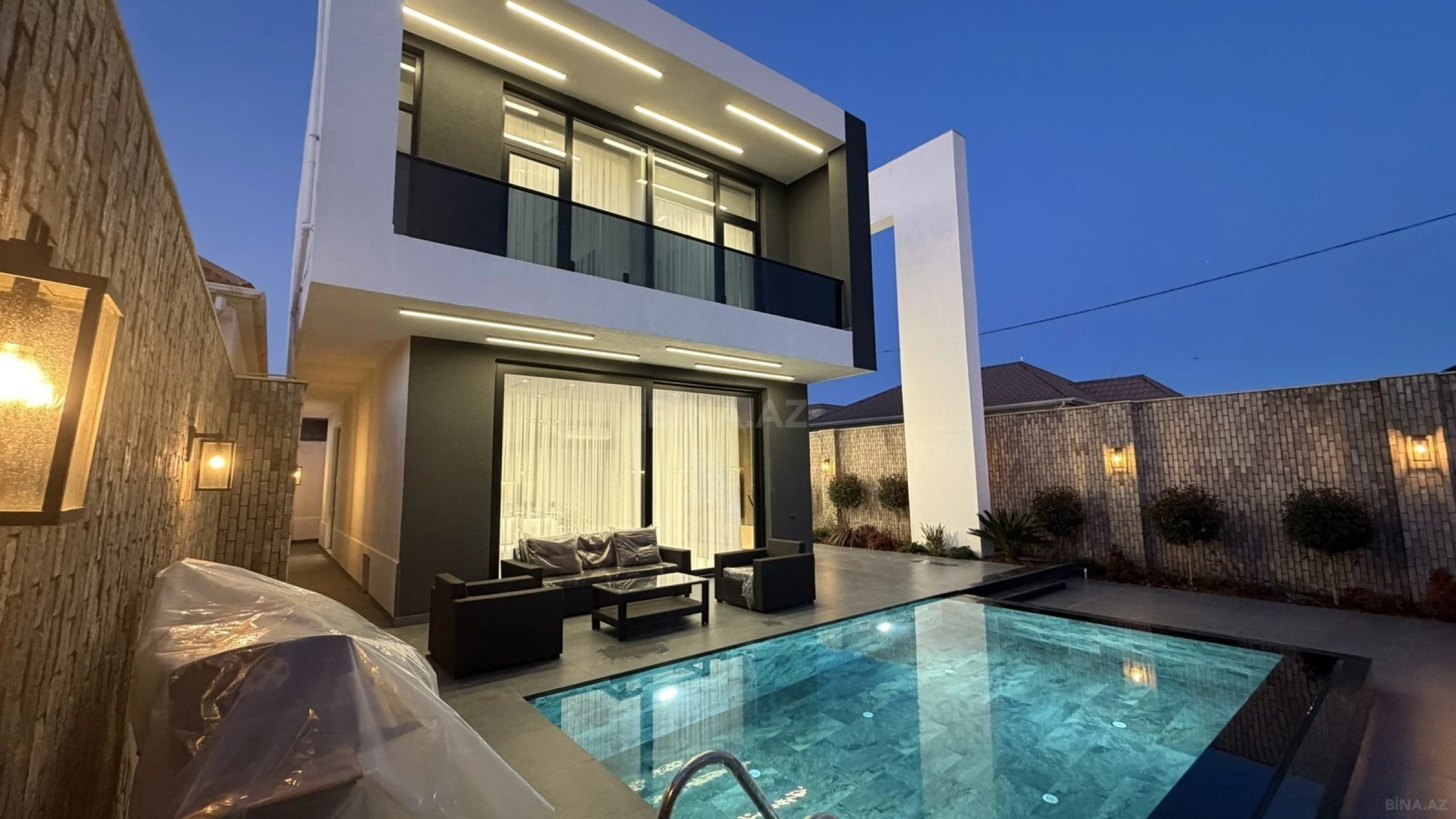 Satılır 4 otaqlı həyət evi 200 m²