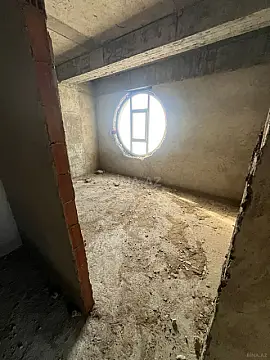 Satılır 3 otaqlı mənzil 136 m²