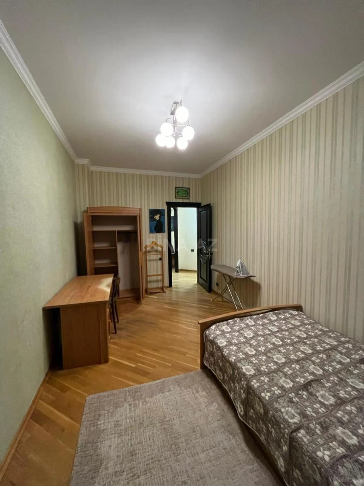 Kirayə verilir 4 otaqlı mənzil 140 m²