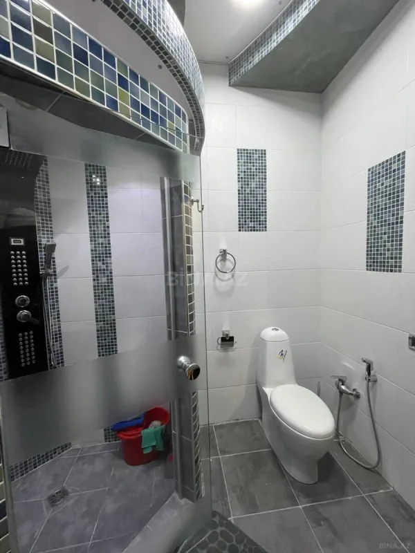 Kirayə verilir 4 otaqlı mənzil 140 m²