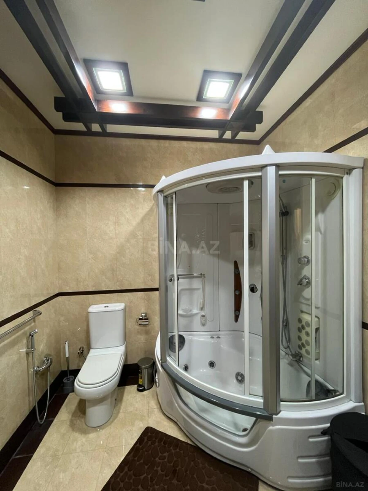 Kirayə verilir 4 otaqlı mənzil 140 m²