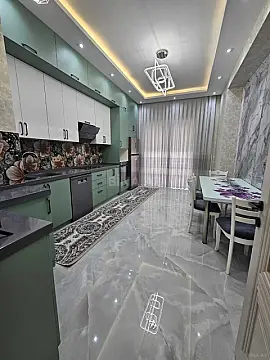 Kirayə verilir 3 otaqlı mənzil 135 m²