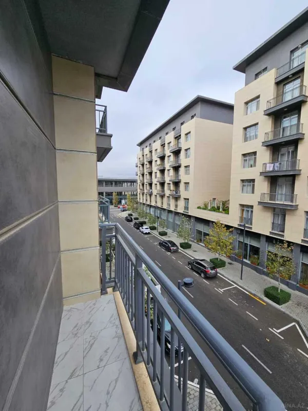 Kirayə verilir 3 otaqlı mənzil 135 m²