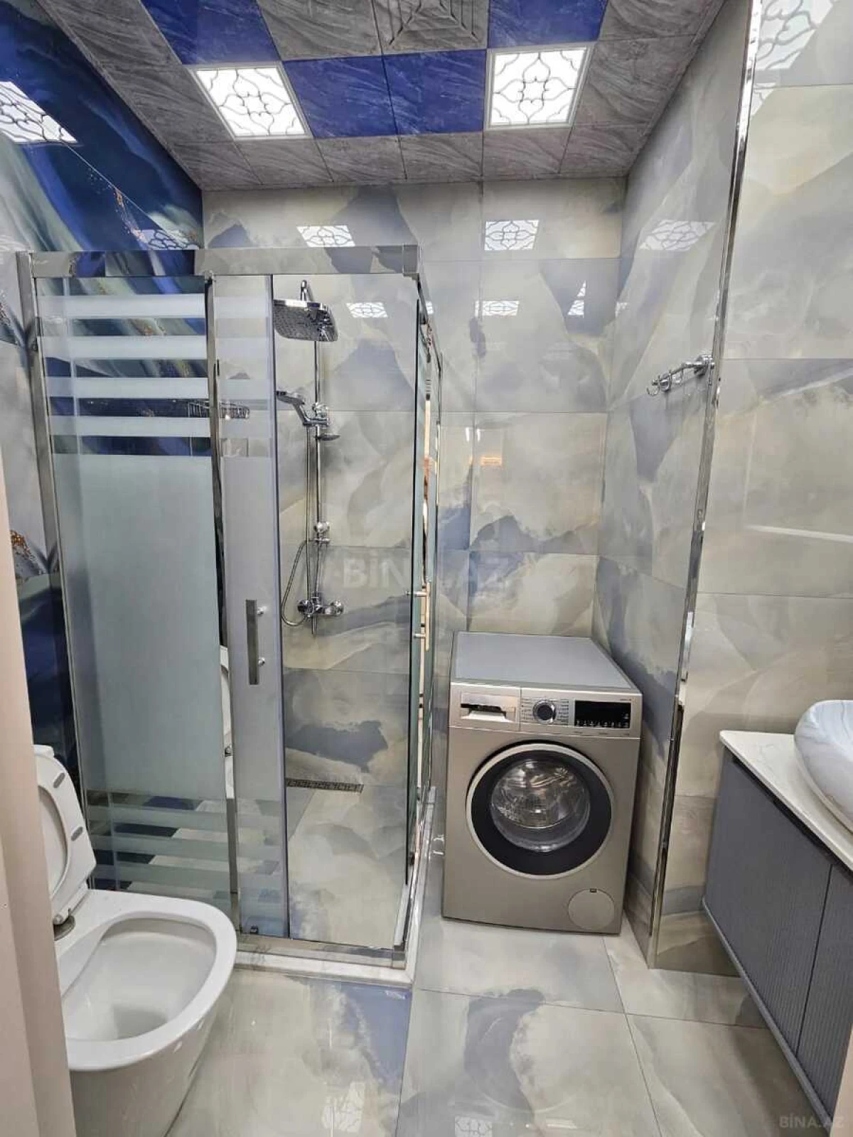 Kirayə verilir 3 otaqlı mənzil 135 m²