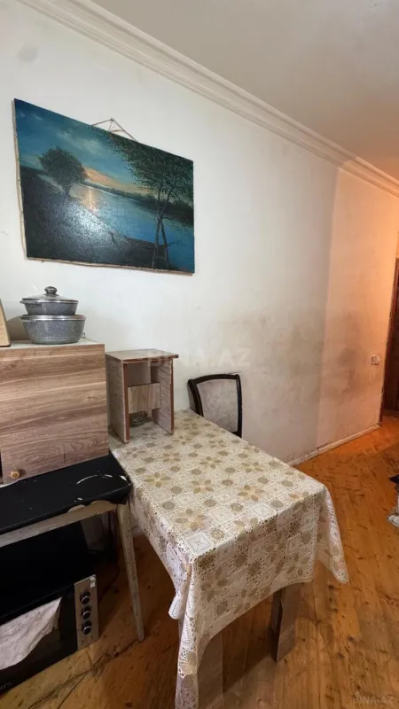 Satılır 4 otaqlı mənzil 110 m²