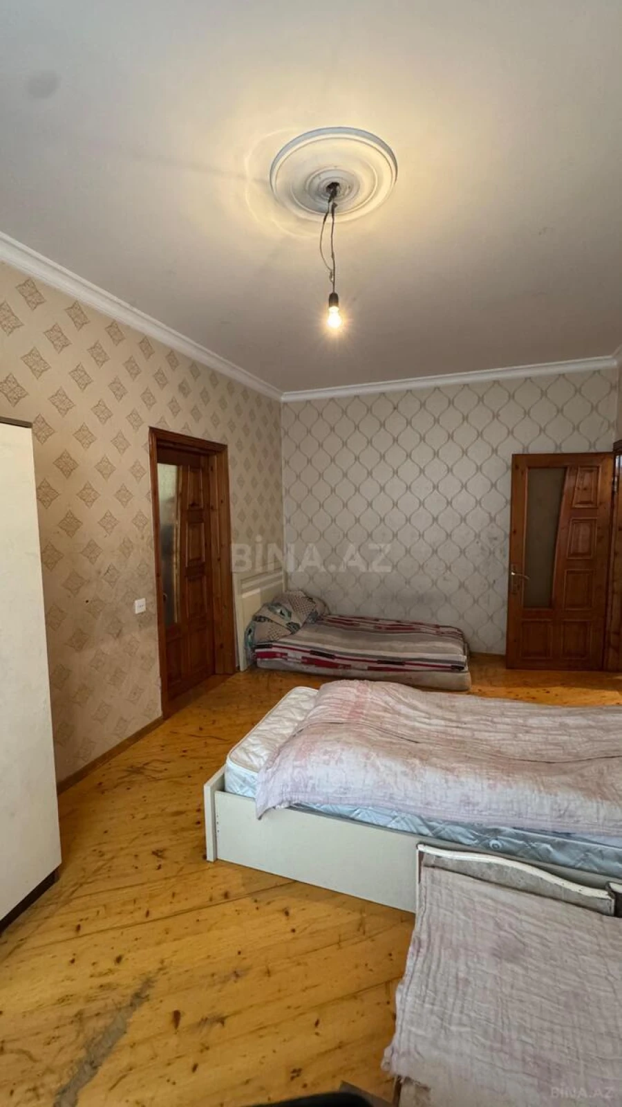 Satılır 4 otaqlı mənzil 110 m²