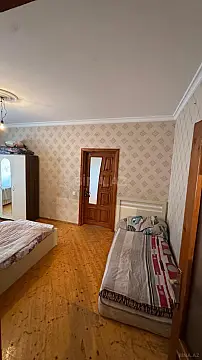 Satılır 4 otaqlı mənzil 110 m²