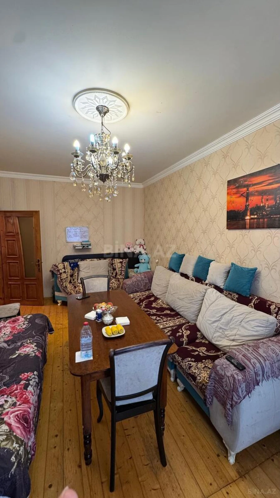 Satılır 4 otaqlı mənzil 110 m²