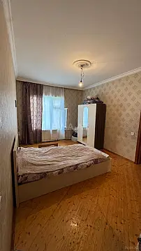 Satılır 4 otaqlı mənzil 110 m²