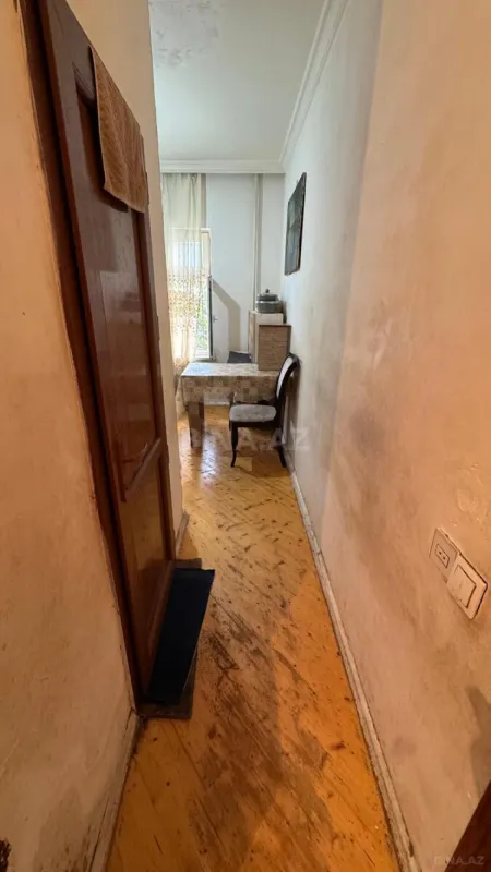 Satılır 4 otaqlı mənzil 110 m²