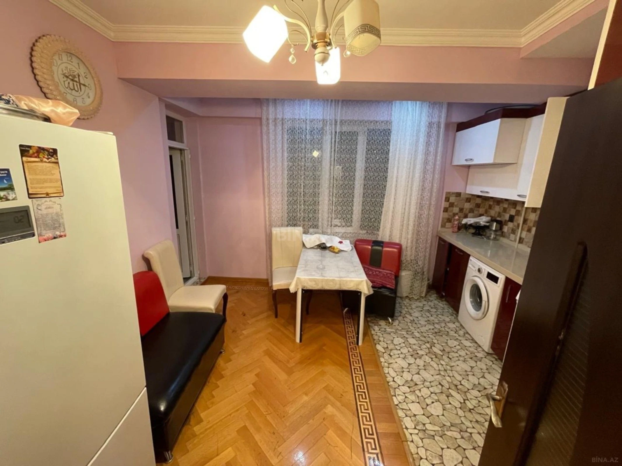 Satılır 3 otaqlı mənzil 130 m²