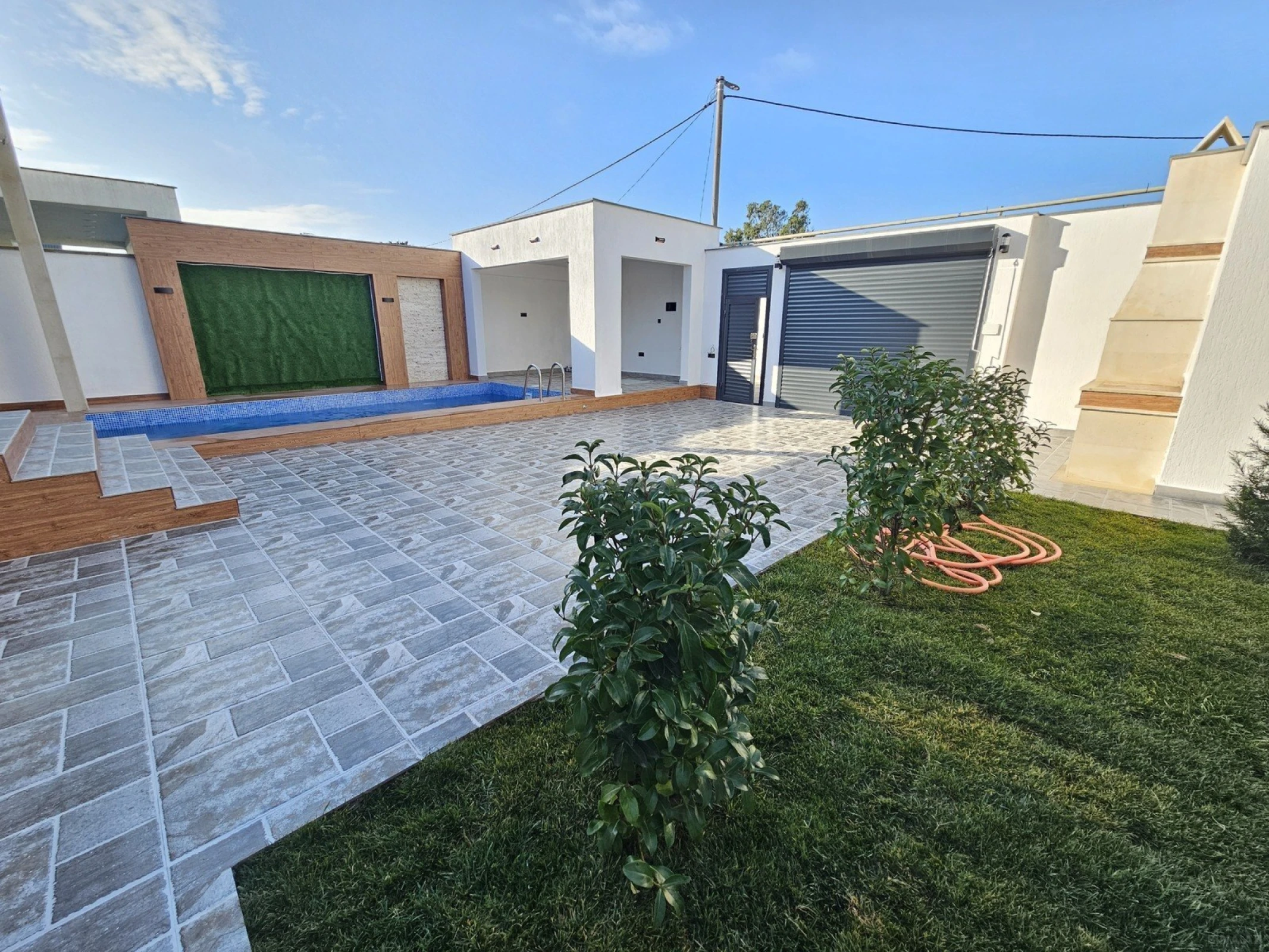 Satılır 4 otaqlı həyət evi 150 m²