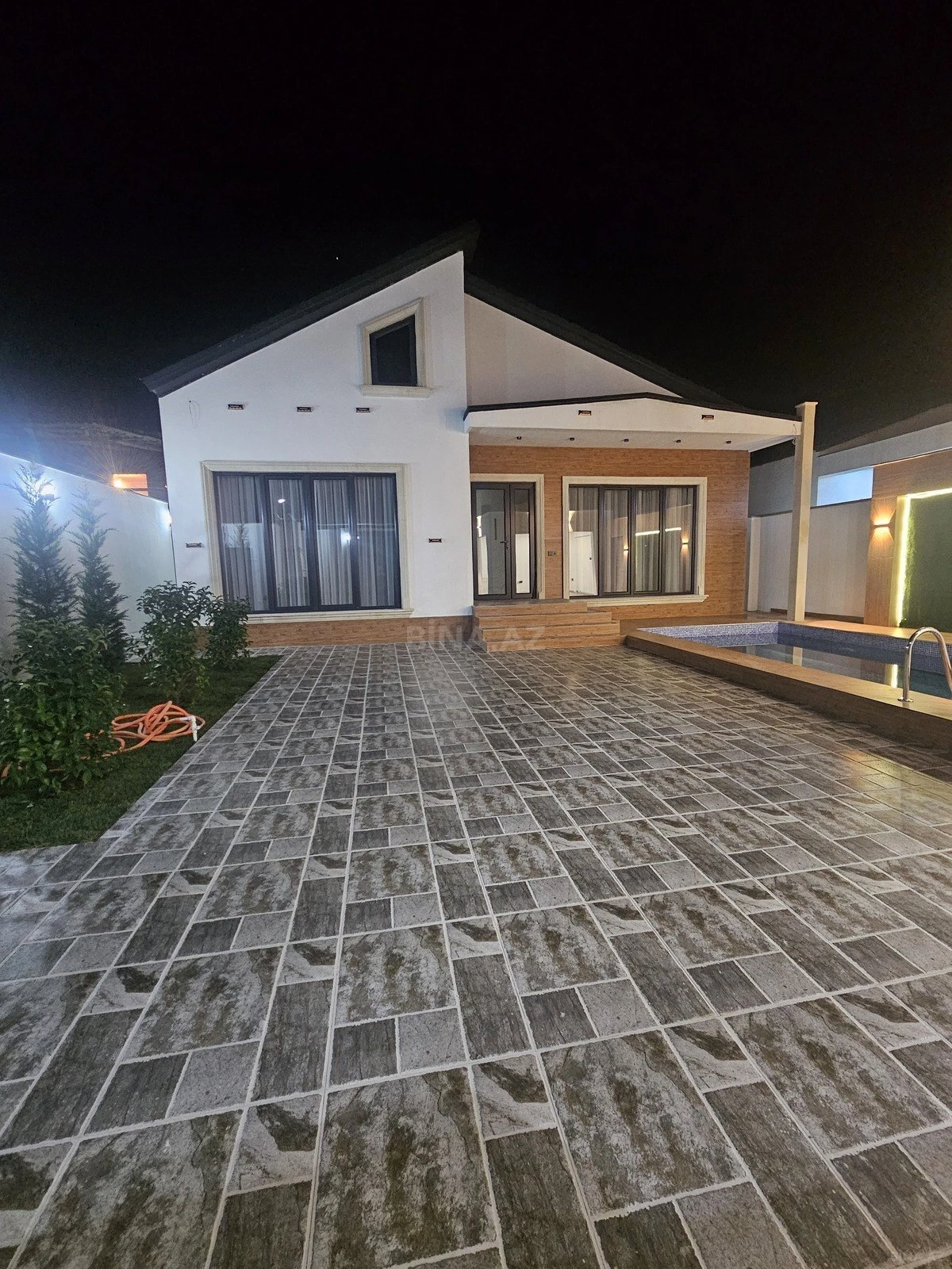 Satılır 4 otaqlı həyət evi 150 m²