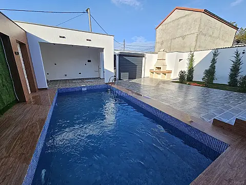 Satılır 4 otaqlı həyət evi 150 m²