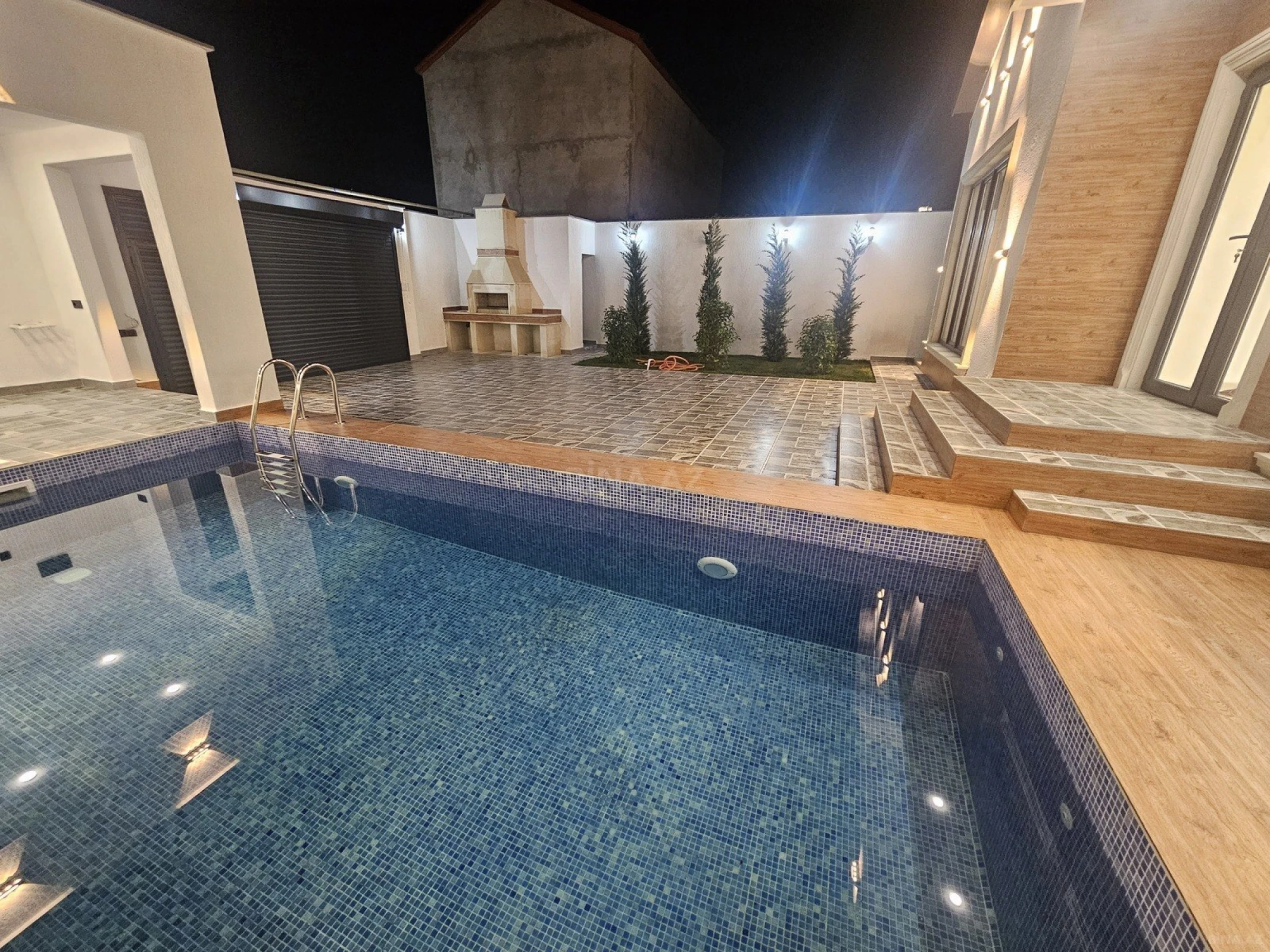 Satılır 4 otaqlı həyət evi 150 m²