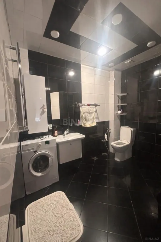 Satılır 4 otaqlı mənzil 115 m²
