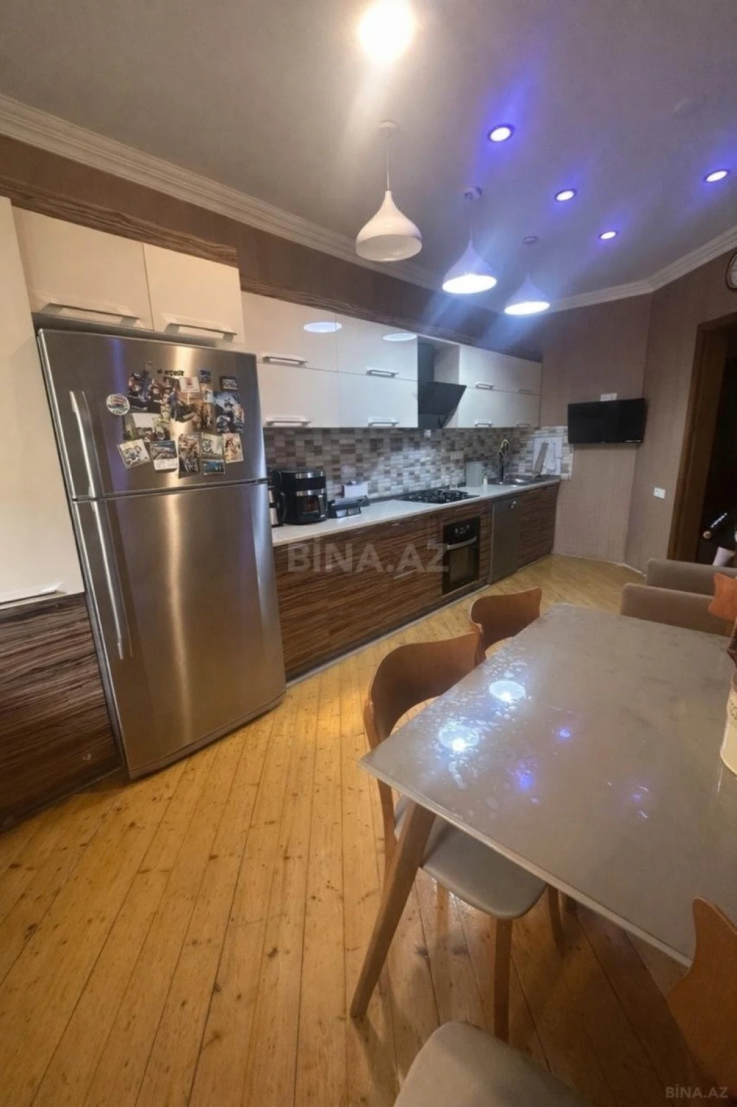 Satılır 4 otaqlı mənzil 115 m²