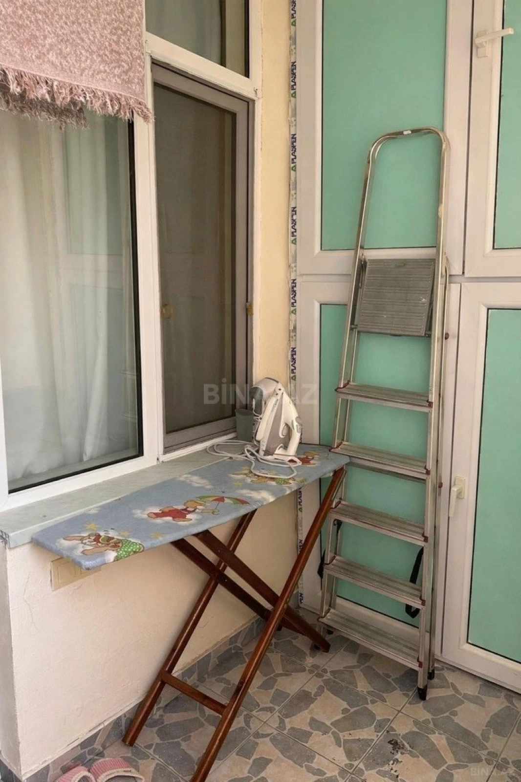 Satılır 4 otaqlı mənzil 115 m²