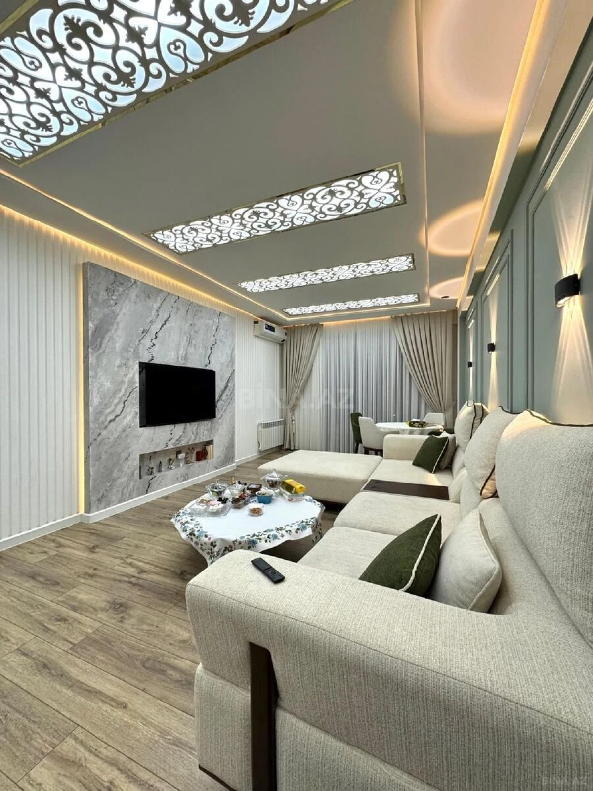 Satılır 3 otaqlı mənzil 110 m²