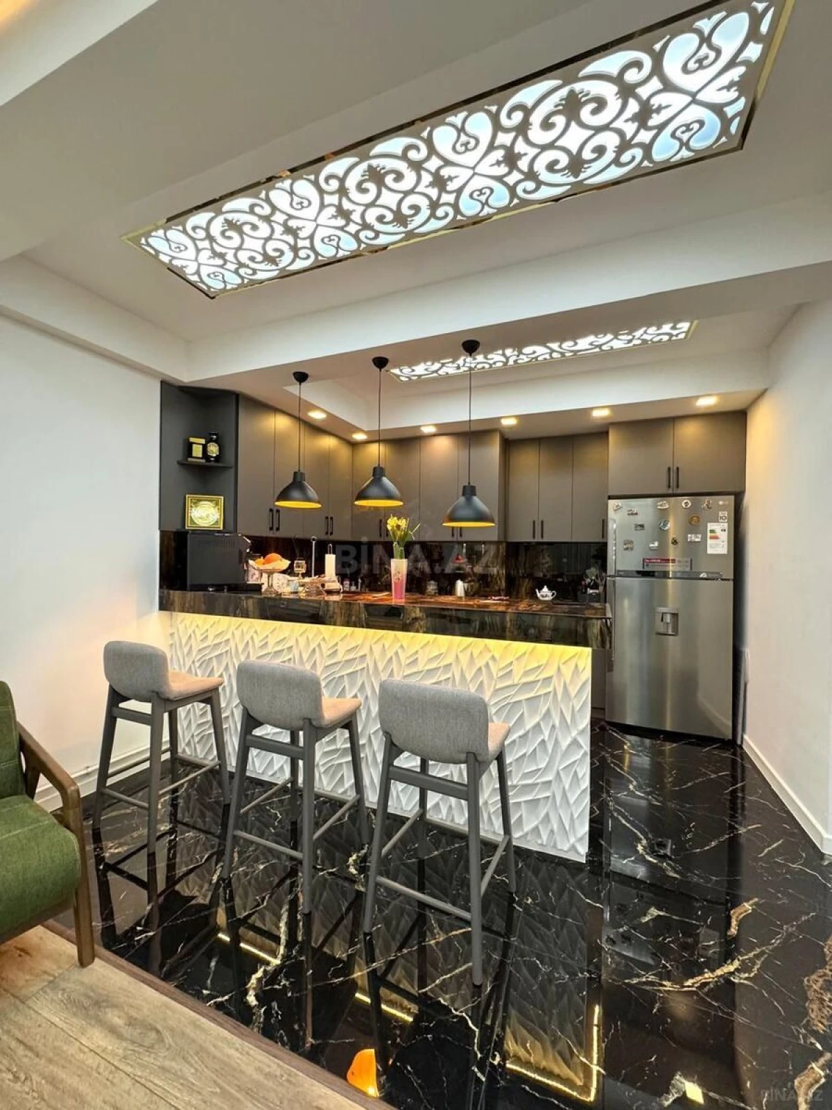 Satılır 3 otaqlı mənzil 110 m²