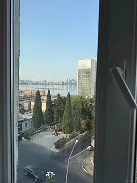 Satılır 1 otaqlı mənzil 40 m²
