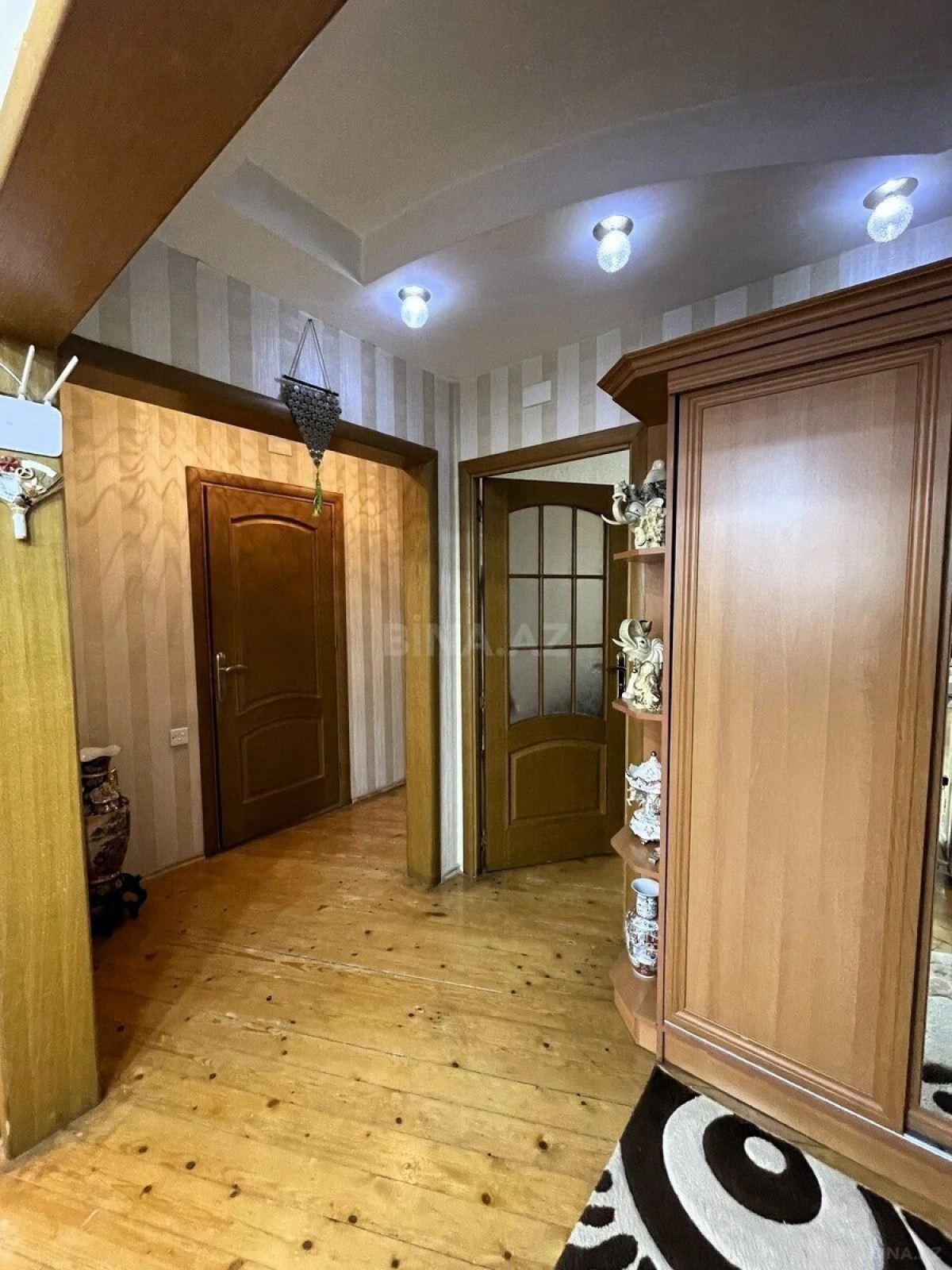 Satılır 3 otaqlı mənzil 84 m²