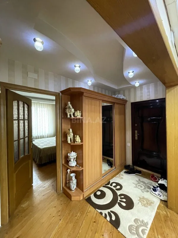 Satılır 3 otaqlı mənzil 84 m²