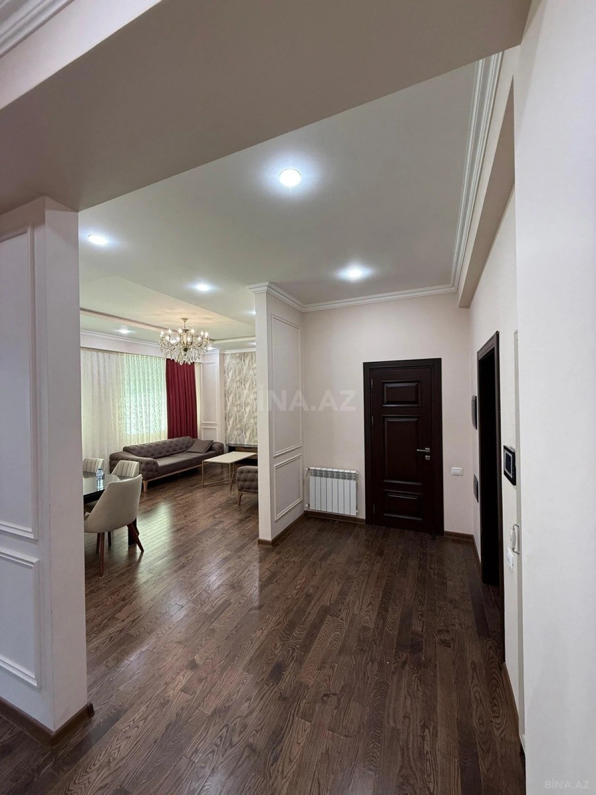 Satılır 3 otaqlı mənzil 117 m²