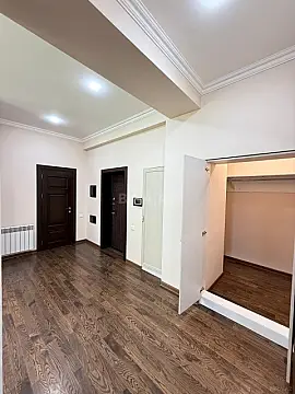 Satılır 3 otaqlı mənzil 117 m²