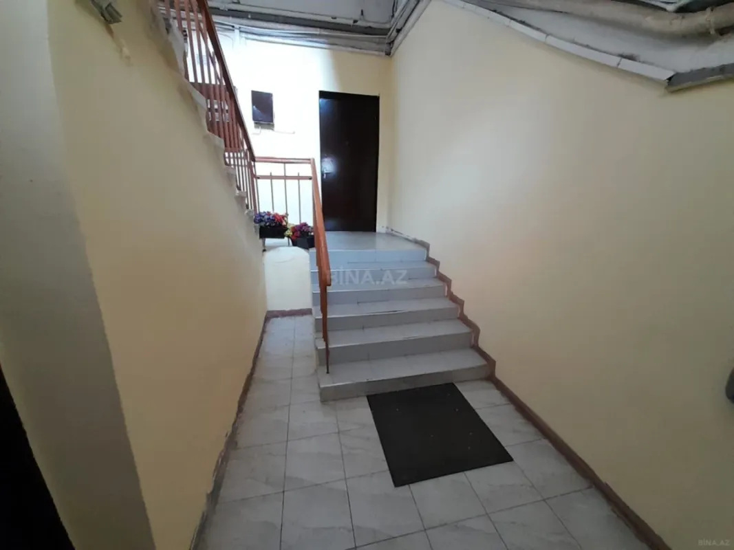 Satılır 3 otaqlı mənzil 105 m²