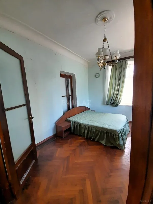 Satılır 3 otaqlı mənzil 105 m²