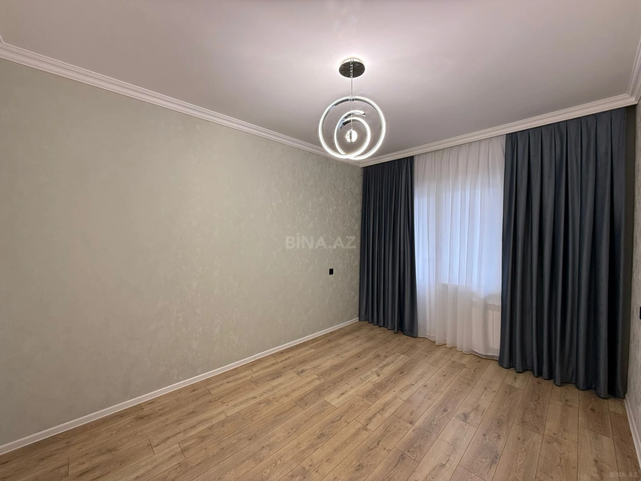 Satılır 3 otaqlı mənzil 90 m²