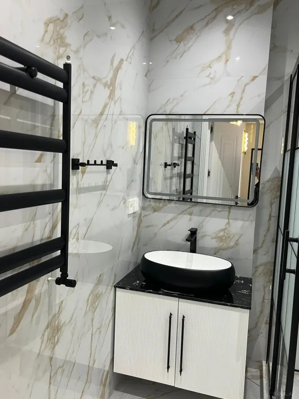 Satılır 3 otaqlı mənzil 102 m²