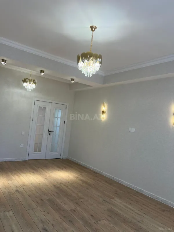 Satılır 3 otaqlı mənzil 102 m²