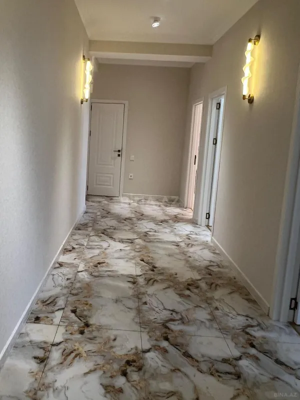 Satılır 3 otaqlı mənzil 102 m²