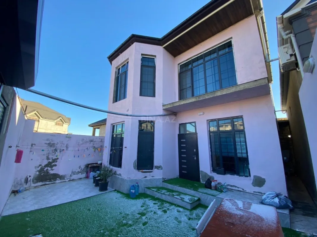 Satılır 5 otaqlı həyət evi 150 m²