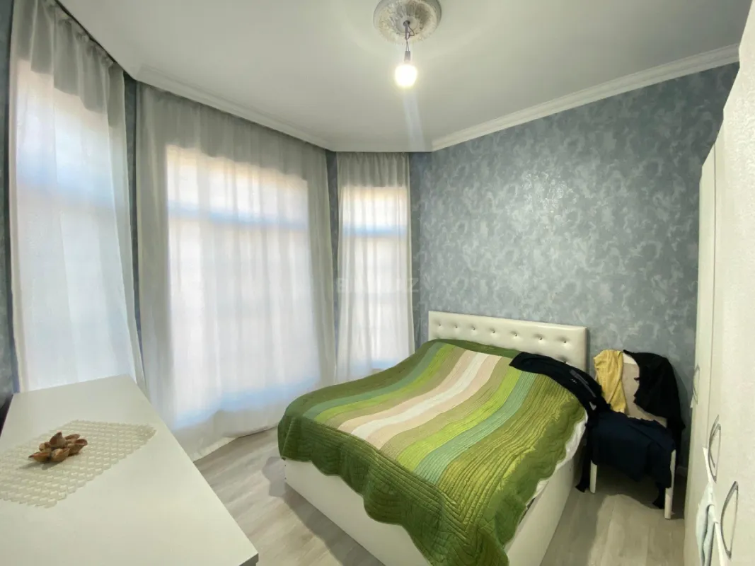Satılır 5 otaqlı həyət evi 150 m²
