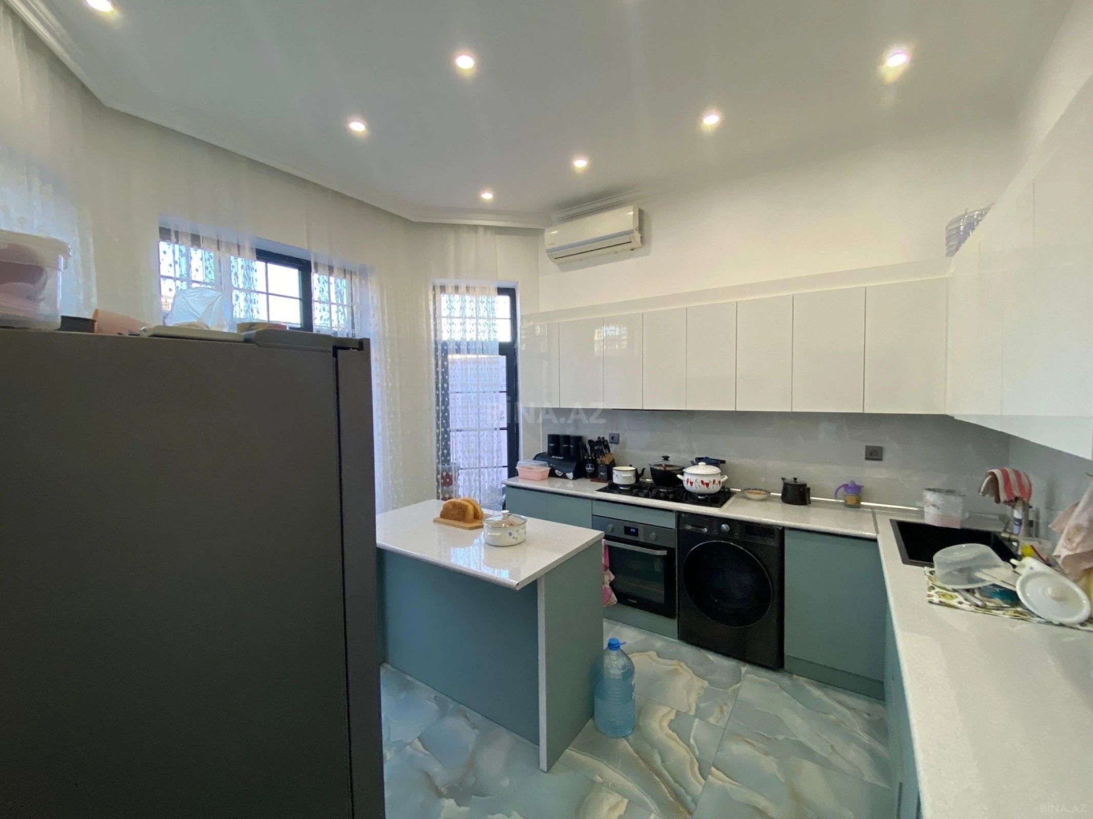 Satılır 5 otaqlı həyət evi 150 m²