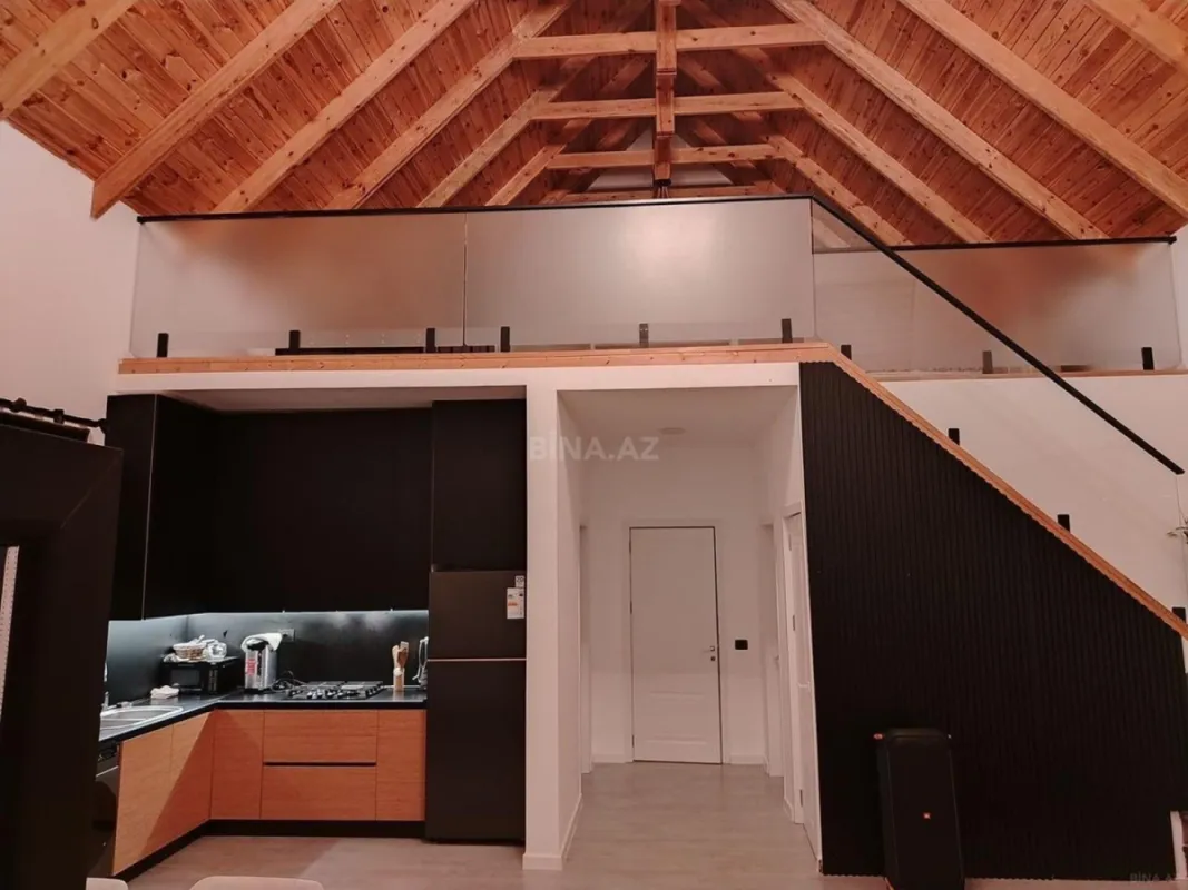 Kirayə verilir 4 otaqlı həyət evi 250 m²