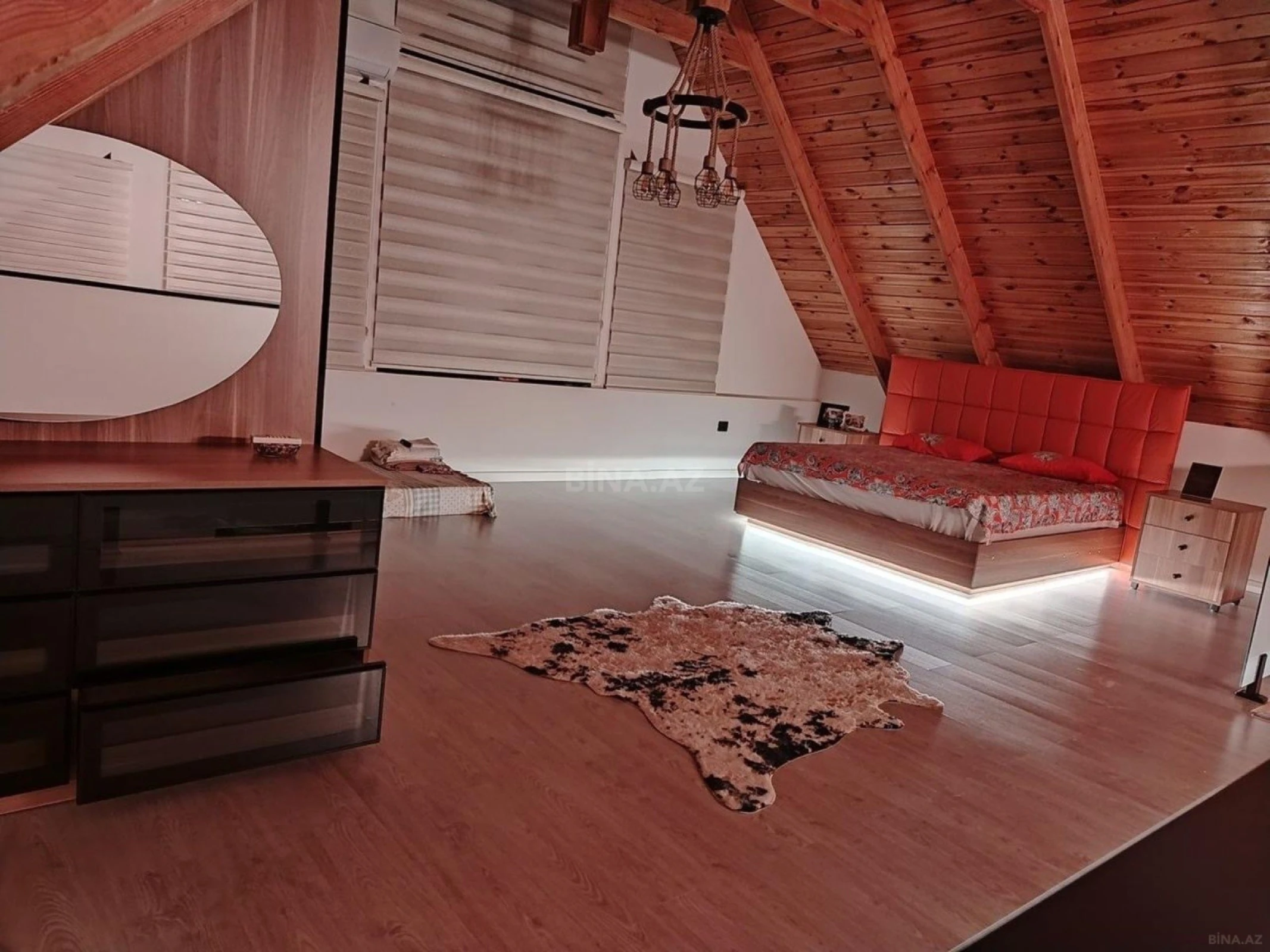 Kirayə verilir 4 otaqlı həyət evi 250 m²