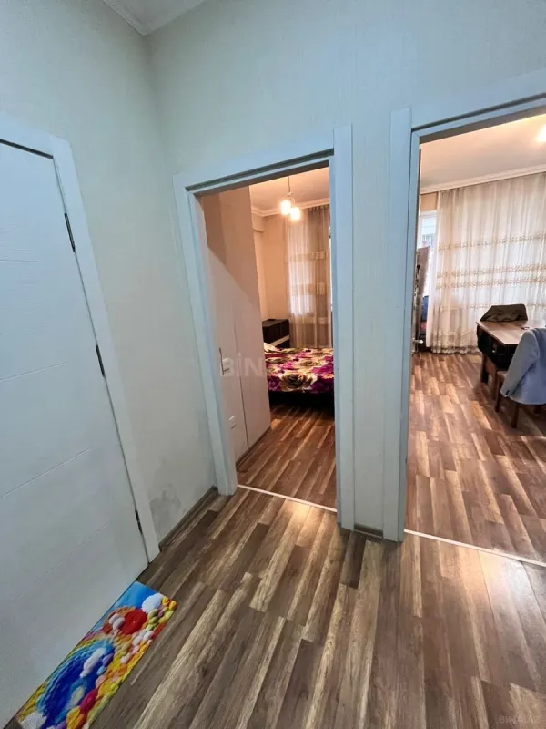 Kirayə verilir 2 otaqlı mənzil 50 m²