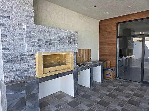 Kirayə verilir 4 otaqlı həyət evi 200 m²