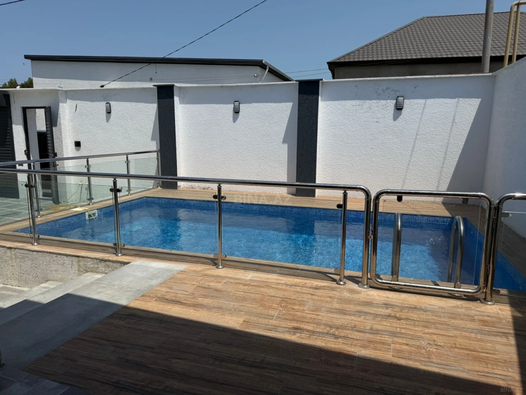 Kirayə verilir 4 otaqlı həyət evi 200 m²