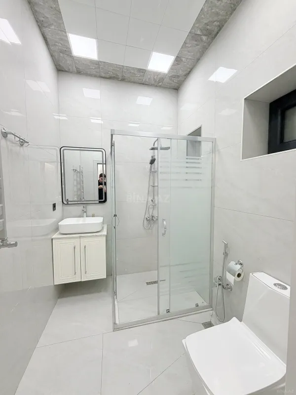 Kirayə verilir 4 otaqlı həyət evi 360 m²