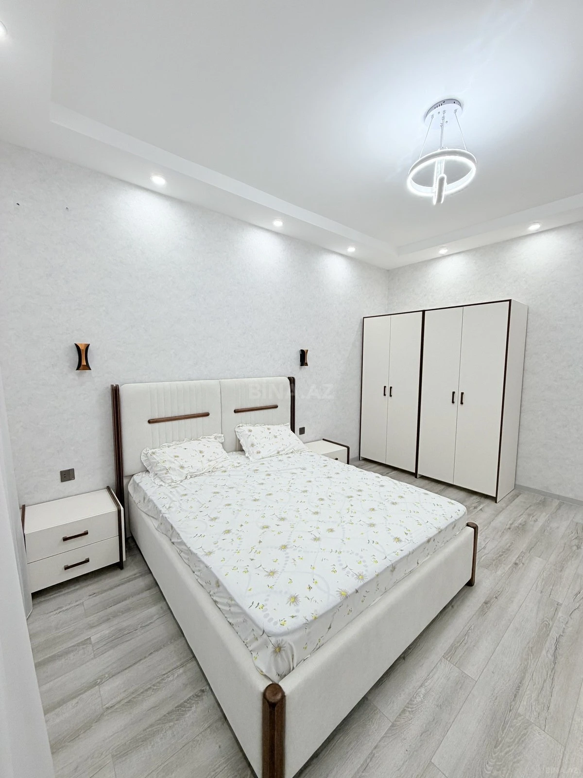 Kirayə verilir 4 otaqlı həyət evi 360 m²