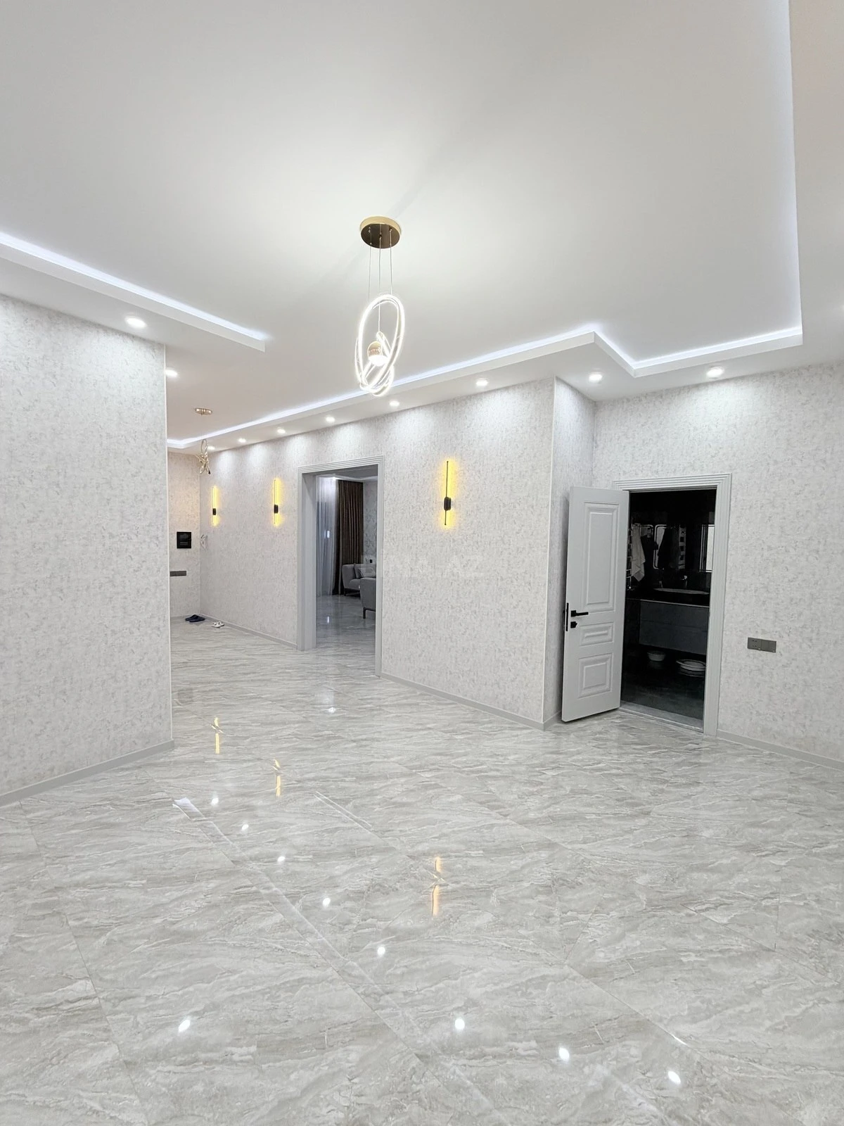 Kirayə verilir 4 otaqlı həyət evi 360 m²