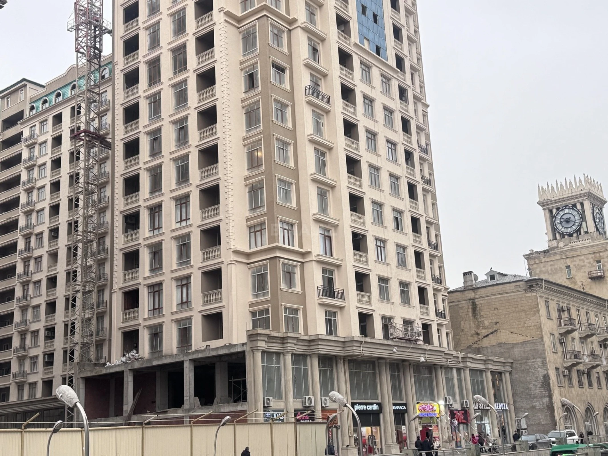 Satılır obyekt 75 m²