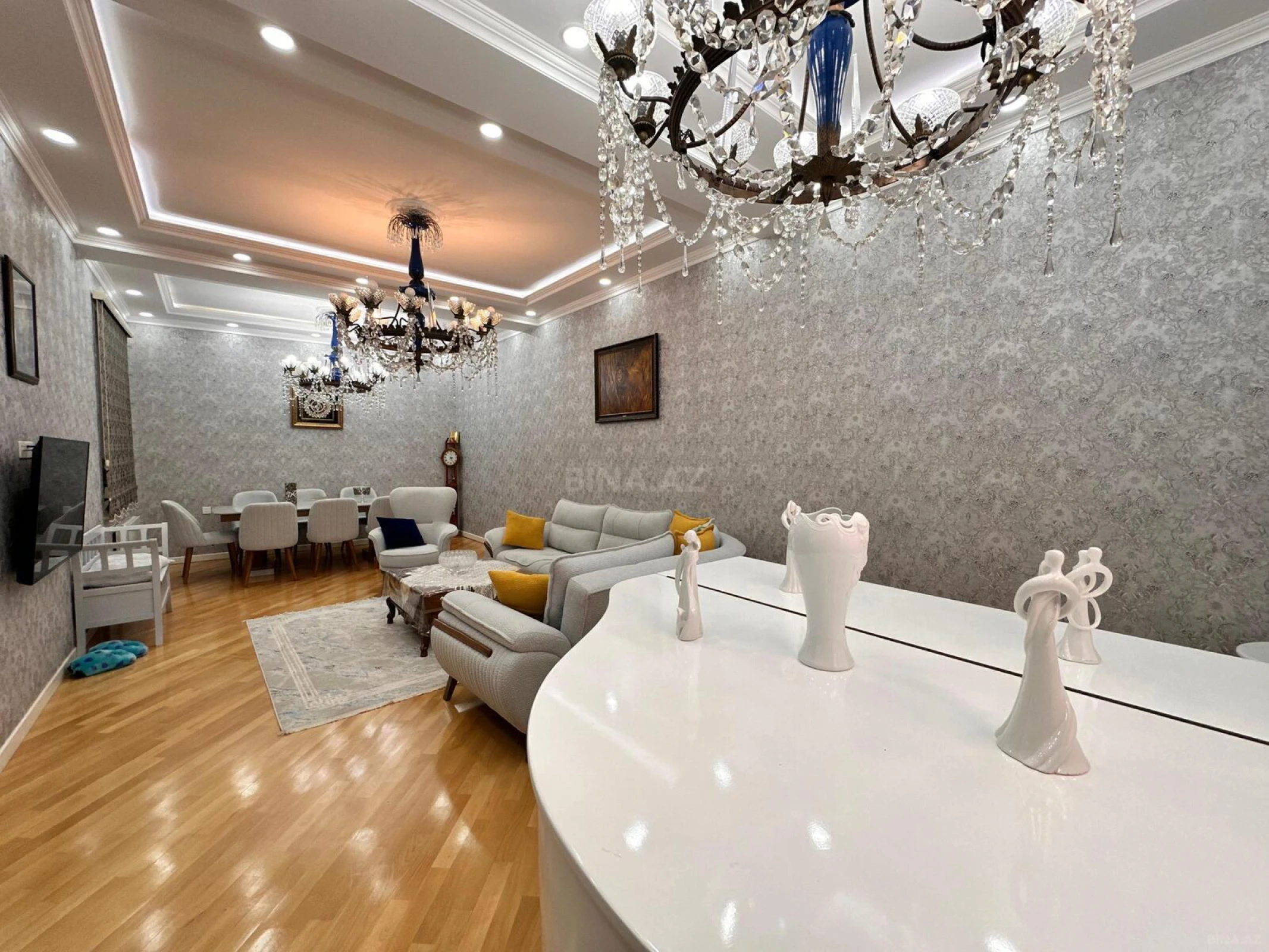 Satılır 4 otaqlı həyət evi 360 m²